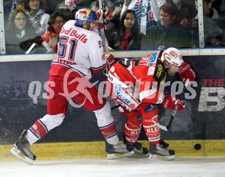 EBEL. Eishockey Bundesliga. Red Bull Salzburg gegen KAC. Matthias Trattnig(Salzburg), Kirk Furey,  (KAC). Salzburg, am 12.4.2011.
Foto: Kuess 

---
pressefotos, pressefotografie, kuess, qs, qspictures, sport, bild, bilder, bilddatenbank