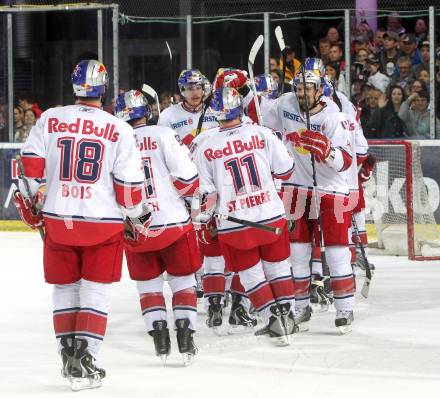 EBEL. Eishockey Bundesliga. Red Bull Salzburg gegen KAC. Jubel Salzburg. Salzburg, am 12.4.2011.
Foto: Kuess 

---
pressefotos, pressefotografie, kuess, qs, qspictures, sport, bild, bilder, bilddatenbank