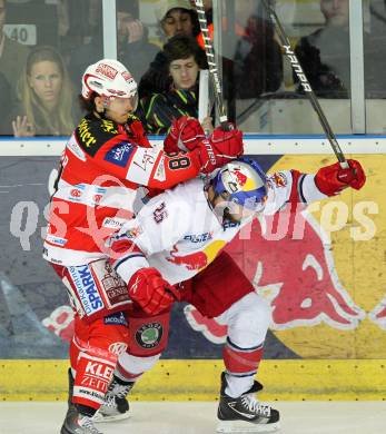 EBEL. Eishockey Bundesliga. Red Bull Salzburg gegen KAC.  Brent Aubin (Salzburg),  Raphael Herburger, (KAC). Salzburg, am 12.4.2011.
Foto: Kuess 

---
pressefotos, pressefotografie, kuess, qs, qspictures, sport, bild, bilder, bilddatenbank