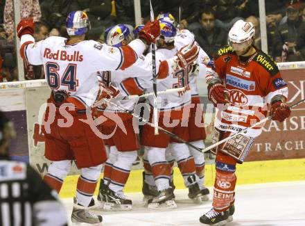 EBEL. Eishockey Bundesliga. KAC gegen Red Bull Salzburg.  Torjubel Salzburg. Klagenfurt, am 14.4.2011.
Foto: Kuess 

---
pressefotos, pressefotografie, kuess, qs, qspictures, sport, bild, bilder, bilddatenbank