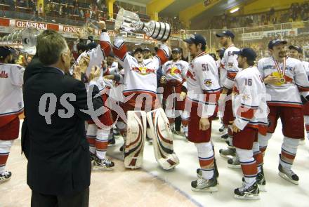 EBEL. Eishockey Bundesliga. KAC gegen Red Bull Salzburg.  Jubel Salzburg. Klagenfurt, am 14.4.2011.
Foto: Kuess 

---
pressefotos, pressefotografie, kuess, qs, qspictures, sport, bild, bilder, bilddatenbank