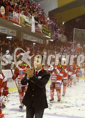 EBEL. Eishockey Bundesliga. KAC gegen Red Bull Salzburg.  Trainer Manny Viveiros. Klagenfurt, am 14.4.2011.
Foto: Kuess 

---
pressefotos, pressefotografie, kuess, qs, qspictures, sport, bild, bilder, bilddatenbank