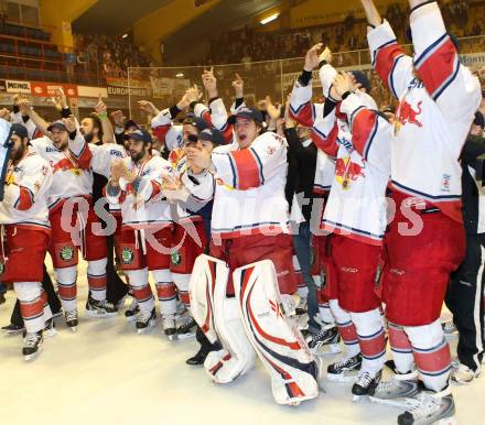 EBEL. Eishockey Bundesliga. KAC gegen Red Bull Salzburg. Jubel Salzburg. Klagenfurt, am 14.4.2011.
Foto: Kuess 

---
pressefotos, pressefotografie, kuess, qs, qspictures, sport, bild, bilder, bilddatenbank