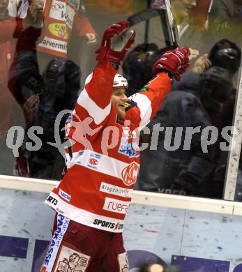 EBEL. Eishockey Bundesliga. KAC gegen Red Bull Salzburg. Torjubel Mike Craig (KAC). Klagenfurt, am 14.4.2011.
Foto: Kuess 

---
pressefotos, pressefotografie, kuess, qs, qspictures, sport, bild, bilder, bilddatenbank