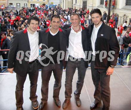 EBEL. Eishockey Bundesliga. Saisonabschlussfeier KAC.  Tyler Spurgeon, Andy Chiodo, Mike Craig, Christoph Brandner. Klagenfurt, am 16.4.2011.
Foto: Kuess 

---
pressefotos, pressefotografie, kuess, qs, qspictures, sport, bild, bilder, bilddatenbank