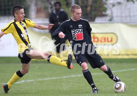 Fussball Kaerntner Liga. Griffen gegen Bleiburg. Christian Stanic (Griffen), Milos Ilic (Bleiburg). Griffen, am 16.4.2011.
Foto: Kuess
---
pressefotos, pressefotografie, kuess, qs, qspictures, sport, bild, bilder, bilddatenbank