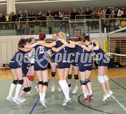 Volleyball. WVL. Women Volleyball League. ATSC Wildcats gegen Tirol. Jubel (Wildcats). Klagenfurt, am 6.4.2011.
Foto: Kuess 
---
pressefotos, pressefotografie, kuess, qs, qspictures, sport, bild, bilder, bilddatenbank