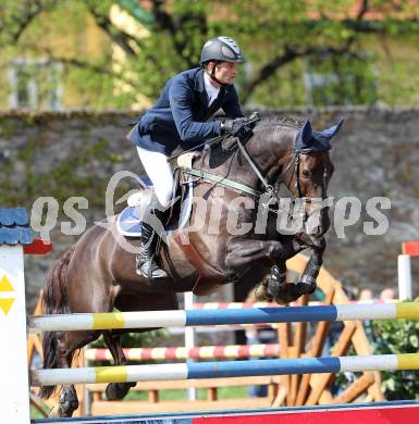 Reiten. Reit- und Springturnier. Fritz Kogelnig jun. St. Veit, am 17.4.2011.
Foto: Kuess
---
pressefotos, pressefotografie, kuess, qs, qspictures, sport, bild, bilder, bilddatenbank