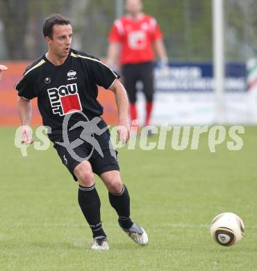 Fussball Kaerntner Liga. Griffen gegen Bleiburg. Robert Pevec (Bleiburg). Griffen, am 16.4.2011.
Foto: Kuess
---
pressefotos, pressefotografie, kuess, qs, qspictures, sport, bild, bilder, bilddatenbank