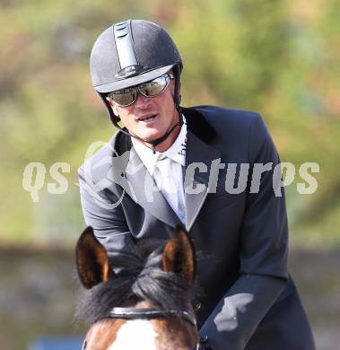 Reiten. Reit- und Springturnier. Klaus Hernler. St. Veit, am 17.4.2011.
Foto: Kuess
---
pressefotos, pressefotografie, kuess, qs, qspictures, sport, bild, bilder, bilddatenbank