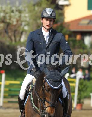 Reiten. Reit- und Springturnier. Fritz Kogelnig jun. auf Pedro 845. St. Veit, am 17.4.2011.
Foto: Kuess
---
pressefotos, pressefotografie, kuess, qs, qspictures, sport, bild, bilder, bilddatenbank