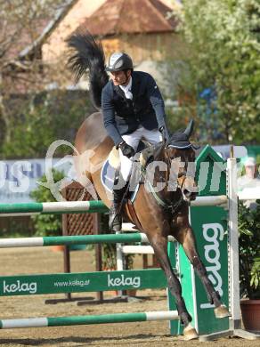 Reiten. Reit- und Springturnier. Fritz Kogelnig jun. auf Pedro 845. St. Veit, am 17.4.2011.
Foto: Kuess
---
pressefotos, pressefotografie, kuess, qs, qspictures, sport, bild, bilder, bilddatenbank