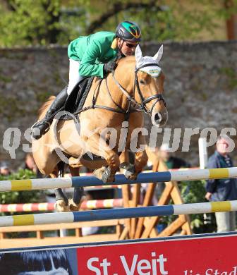 Reiten. Reit- und Springturnier. Dieter Koefler auf Glock s Prince De Vaux. St. Veit, am 17.4.2011.
Foto: Kuess
---
pressefotos, pressefotografie, kuess, qs, qspictures, sport, bild, bilder, bilddatenbank