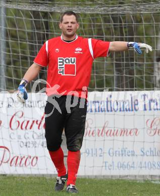 Fussball Kaerntner Liga. Griffen gegen Bleiburg. Norbert Wriessnig (Bleiburg). Griffen, am 16.4.2011.
Foto: Kuess
---
pressefotos, pressefotografie, kuess, qs, qspictures, sport, bild, bilder, bilddatenbank