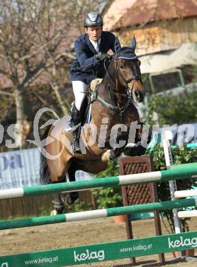 Reiten. Reit- und Springturnier. Fritz Kogelnig jun. auf Pedro 845. St. Veit, am 17.4.2011.
Foto: Kuess
---
pressefotos, pressefotografie, kuess, qs, qspictures, sport, bild, bilder, bilddatenbank