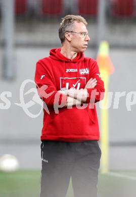 Fussball Regionalliga. SK Austria Klagenfurt gegen GAK. Trainer Peter Stoeger (GAK). Klagenfurt, am 8.4.2011.
Foto: Kuess
---
pressefotos, pressefotografie, kuess, qs, qspictures, sport, bild, bilder, bilddatenbank