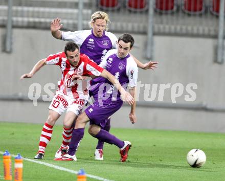 Fussball Regionalliga. SK Austria Klagenfurt gegen GAK. Johannes Isopp, Alexander Percher (Klagenfurt), Herbert Rauter (GAK). Klagenfurt, am 8.4.2011.
Foto: Kuess
---
pressefotos, pressefotografie, kuess, qs, qspictures, sport, bild, bilder, bilddatenbank