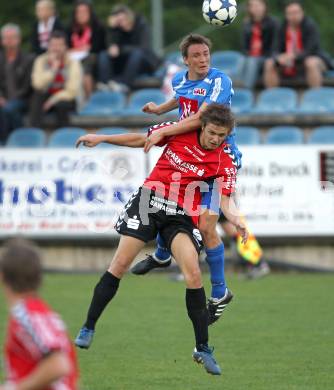 Fussball. Regionalliga. Feldkirchen SV gegen GAK. Hinteregger Martin (Feldkirchen), Kammerhofer Stefan (GAK). Klagenfurt, 22.4.2011.
Foto: Kuess

---
pressefotos, pressefotografie, kuess, qs, qspictures, sport, bild, bilder, bilddatenbank