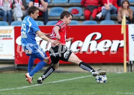 Fussball. Regionalliga. Feldkirchen SV gegen GAK. Regal Mathias (K) (Feldkirchen), Hofer Michael (GAK). Klagenfurt, 22.4.2011.
Foto: Kuess

---
pressefotos, pressefotografie, kuess, qs, qspictures, sport, bild, bilder, bilddatenbank