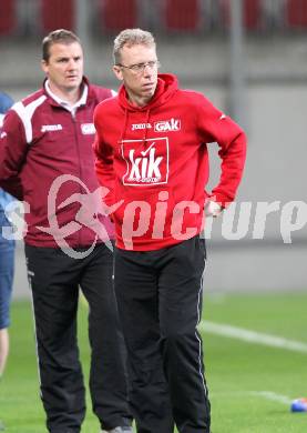 Fussball Regionalliga. SK Austria Klagenfurt gegen GAK. Trainer Peter Stoeger (GAK). Klagenfurt, am 8.4.2011.
Foto: Kuess
---
pressefotos, pressefotografie, kuess, qs, qspictures, sport, bild, bilder, bilddatenbank