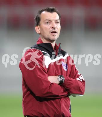 Fussball Regionalliga. SK Austria Klagenfurt gegen GAK. Trainer Rudolf Perz (Klagenfurt). Klagenfurt, am 8.4.2011.
Foto: Kuess
---
pressefotos, pressefotografie, kuess, qs, qspictures, sport, bild, bilder, bilddatenbank