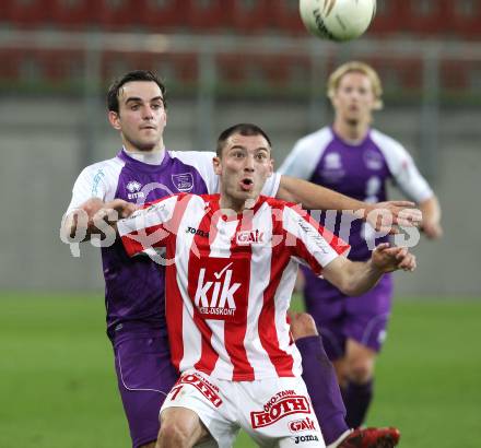 Fussball Regionalliga. SK Austria Klagenfurt gegen GAK. Alexander Percher (Klagenfurt), Atilla Erel (GAK). Klagenfurt, am 8.4.2011.
Foto: Kuess
---
pressefotos, pressefotografie, kuess, qs, qspictures, sport, bild, bilder, bilddatenbank