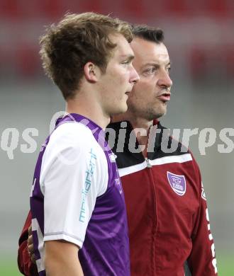 Fussball Regionalliga. SK Austria Klagenfurt gegen GAK. Aner Mandzic, Trainer Rudolf Perz (Klagenfurt). Klagenfurt, am 8.4.2011.
Foto: Kuess
---
pressefotos, pressefotografie, kuess, qs, qspictures, sport, bild, bilder, bilddatenbank