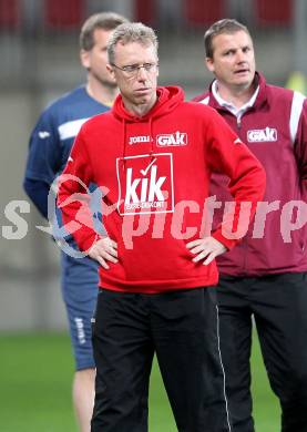 Fussball Regionalliga. SK Austria Klagenfurt gegen GAK. Trainer Peter Stoeger (GAK). Klagenfurt, am 8.4.2011.
Foto: Kuess
---
pressefotos, pressefotografie, kuess, qs, qspictures, sport, bild, bilder, bilddatenbank