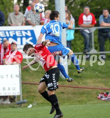 Fussball. Regionalliga. Feldkirchen SV gegen GAK.  Wernig Daniel (Feldkirchen), Rauter Herbert (GAK). Klagenfurt, 22.4.2011.
Foto: Kuess

---
pressefotos, pressefotografie, kuess, qs, qspictures, sport, bild, bilder, bilddatenbank