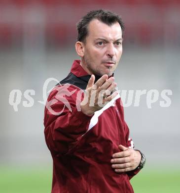 Fussball Regionalliga. SK Austria Klagenfurt gegen GAK. Trainer Rudolf Perz (Klagenfurt). Klagenfurt, am 8.4.2011.
Foto: Kuess
---
pressefotos, pressefotografie, kuess, qs, qspictures, sport, bild, bilder, bilddatenbank