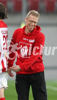 Fussball Regionalliga. SK Austria Klagenfurt gegen GAK. Trainer Peter Stoeger (GAK). Klagenfurt, am 8.4.2011.
Foto: Kuess
---
pressefotos, pressefotografie, kuess, qs, qspictures, sport, bild, bilder, bilddatenbank