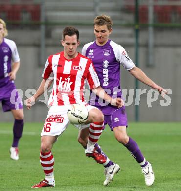 Fussball Regionalliga. SK Austria Klagenfurt gegen GAK. Peter Pucker (Klagenfurt), Georg Grasser (GAK). Klagenfurt, am 8.4.2011.
Foto: Kuess
---
pressefotos, pressefotografie, kuess, qs, qspictures, sport, bild, bilder, bilddatenbank