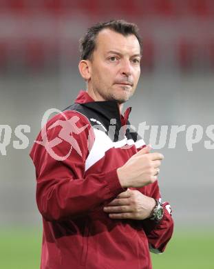 Fussball Regionalliga. SK Austria Klagenfurt gegen GAK. Trainer Rudolf Perz (Klagenfurt). Klagenfurt, am 8.4.2011.
Foto: Kuess
---
pressefotos, pressefotografie, kuess, qs, qspictures, sport, bild, bilder, bilddatenbank