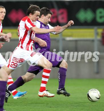 Fussball Regionalliga. SK Austria Klagenfurt gegen GAK. Christian Sablatnig (Klagenfurt), Michael Hofer (GAK). Klagenfurt, am 8.4.2011.
Foto: Kuess
---
pressefotos, pressefotografie, kuess, qs, qspictures, sport, bild, bilder, bilddatenbank