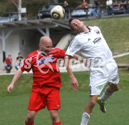 Fussball Unterliga Ost. DSG Sele Zell gegen SV Ludmannsdorf. Florijan Dovjak (Sele Zell), Johannes Kroepfl (Ludmannsdorf). Zell Pfarre, am 23.4.2011.
Foto: Kuess
---
pressefotos, pressefotografie, kuess, qs, qspictures, sport, bild, bilder, bilddatenbank