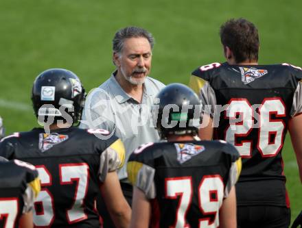 AFL. American Football. Black Lions gegen Vienna Vikings. Head Coach, Trainer George Naum (Black Lions). Villach, am 24.4.2011.
Foto: Kuess
---
pressefotos, pressefotografie, kuess, qs, qspictures, sport, bild, bilder, bilddatenbank