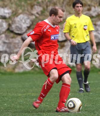 Fussball Unterliga Ost. DSG Sele Zell gegen SV Ludmannsdorf. Matjaz Kelih (Sele Zell). Zell Pfarre, am 23.4.2011.
Foto: Kuess
---
pressefotos, pressefotografie, kuess, qs, qspictures, sport, bild, bilder, bilddatenbank