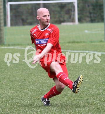 Fussball Unterliga Ost. DSG Sele Zell gegen SV Ludmannsdorf. Florijan Dovjak (Sele Zell). Zell Pfarre, am 23.4.2011.
Foto: Kuess
---
pressefotos, pressefotografie, kuess, qs, qspictures, sport, bild, bilder, bilddatenbank