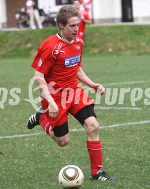 Fussball Unterliga Ost. DSG Sele Zell gegen SV Ludmannsdorf. Martin Kelih (Sele Zell). Zell Pfarre, am 23.4.2011.
Foto: Kuess
---
pressefotos, pressefotografie, kuess, qs, qspictures, sport, bild, bilder, bilddatenbank