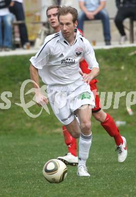 Fussball Unterliga Ost. DSG Sele Zell gegen SV Ludmannsdorf. Christian Glantschnig (Ludmannsdorf). Zell Pfarre, am 23.4.2011.
Foto: Kuess
---
pressefotos, pressefotografie, kuess, qs, qspictures, sport, bild, bilder, bilddatenbank