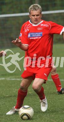 Fussball Unterliga Ost. DSG Sele Zell gegen SV Ludmannsdorf. Samir Cavkunovic (Sele Zell). Zell Pfarre, am 23.4.2011.
Foto: Kuess
---
pressefotos, pressefotografie, kuess, qs, qspictures, sport, bild, bilder, bilddatenbank