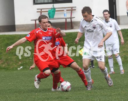 Fussball Unterliga Ost. DSG Sele Zell gegen SV Ludmannsdorf. Simon Paul Grilc (Sele Zell), Marcel Quantschnig (Ludmannsdorf). Zell Pfarre, am 23.4.2011.
Foto: Kuess
---
pressefotos, pressefotografie, kuess, qs, qspictures, sport, bild, bilder, bilddatenbank