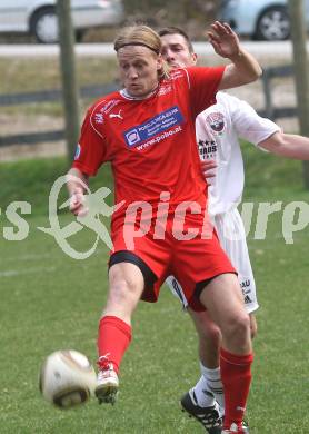 Fussball Unterliga Ost. DSG Sele Zell gegen SV Ludmannsdorf. Alen Nikola Rajkovic (Sele Zell). Zell Pfarre, am 23.4.2011.
Foto: Kuess
---
pressefotos, pressefotografie, kuess, qs, qspictures, sport, bild, bilder, bilddatenbank