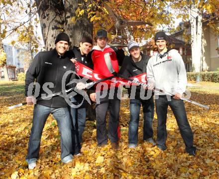 Eishockey. KAC. Geier Stephan, Pirmann Markus, Hundertpfund Thomas, Geier Manuel, Herburger Raphael. Klagenfurt, 6.11.2010.
Foto: Kuess
---
pressefotos, pressefotografie, kuess, qs, qspictures, sport, bild, bilder, bilddatenbank