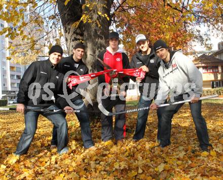 Eishockey. KAC. Geier Stephan, Pirmann Markus, Hundertpfund Thomas, Geier Manuel, Herburger Raphael. Klagenfurt, 6.11.2010.
Foto: Kuess
---
pressefotos, pressefotografie, kuess, qs, qspictures, sport, bild, bilder, bilddatenbank