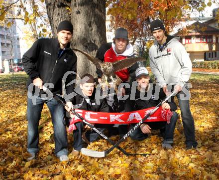 Eishockey. KAC. Geier Stephan,  Hundertpfund Thomas, Herburger Raphael, Pirmann Markus, Geier Manuel. Klagenfurt, 6.11.2010.
Foto: Kuess
---
pressefotos, pressefotografie, kuess, qs, qspictures, sport, bild, bilder, bilddatenbank