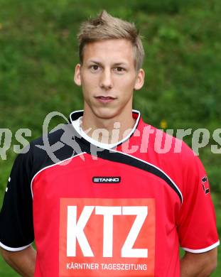 Fussball. Kaerntner Liga. Erwin Brunner. Maria Saal, am 27.4.2011.
Foto: Kuess
---
pressefotos, pressefotografie, kuess, qs, qspictures, sport, bild, bilder, bilddatenbank