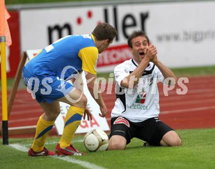 Fussball Erste Liga. WAC/St. Andrae gegen Vienna. Reich Marco (WAC), Osoinik Patrick (Vienna). Wolfsberg, 29.4.2011
Foto: Kuess

---
pressefotos, pressefotografie, kuess, qs, qspictures, sport, bild, bilder, bilddatenbank