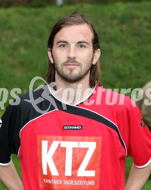 Fussball. Kaerntner Liga. Roland Krenn. Maria Saal, am 27.4.2011.
Foto: Kuess
---
pressefotos, pressefotografie, kuess, qs, qspictures, sport, bild, bilder, bilddatenbank