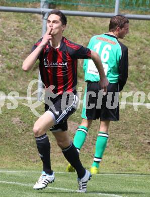 Fussball Unterliga Ost. SV Ludmannsdorf gegen Ruden. Torjubel Christian Schweiger (Ruden). Ludmannsdorf, am 1.5.2011.
Foto: Kuess
---
pressefotos, pressefotografie, kuess, qs, qspictures, sport, bild, bilder, bilddatenbank